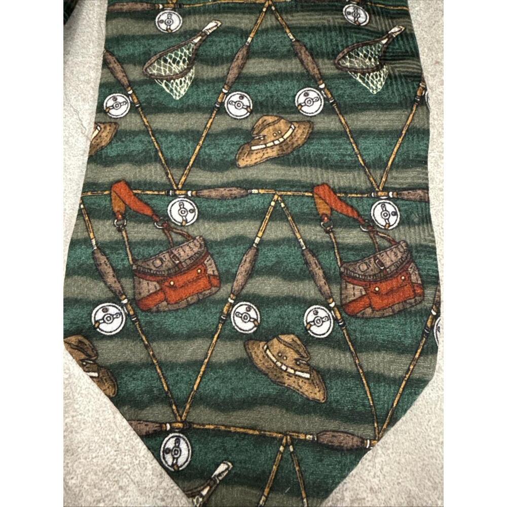 VTG Field And Stream Fly Fishing 100% Silk Tie Outdoors Fisherman Nature 59” - Picture 2 of 4